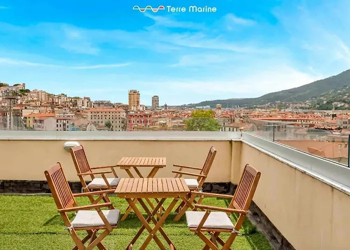 Italian House Cinque Terre, Terre Marine 住宿加早餐酒店 斯培西亚